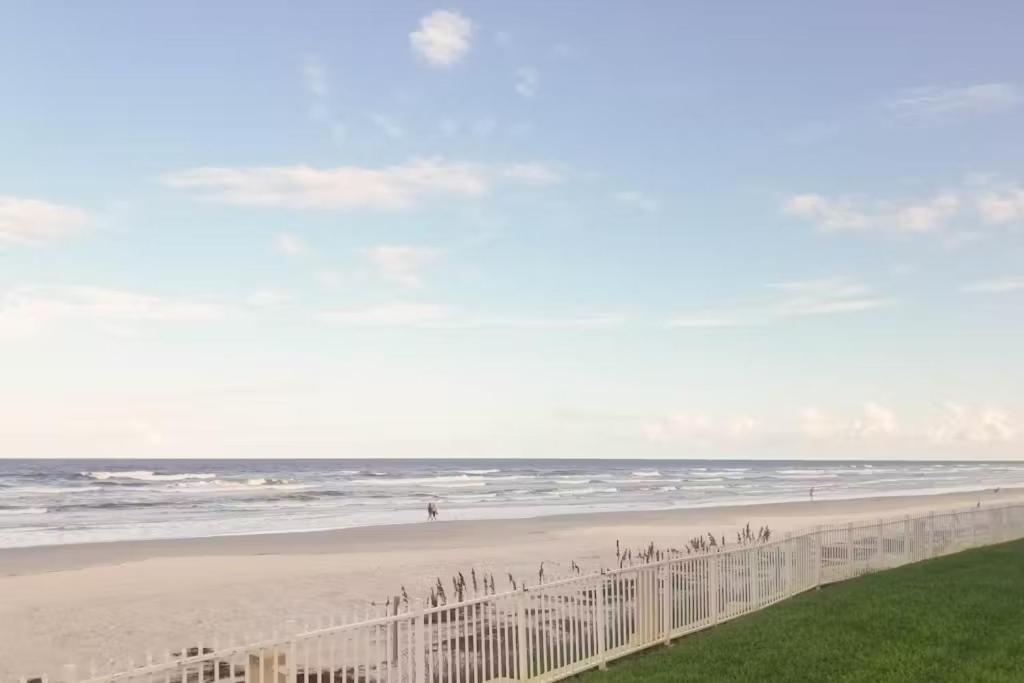 فيلا Oceanfront Balcony, Pool, Bbq, Steps To Flagler Ave نيو سميرنا بيتش المظهر الخارجي الصورة